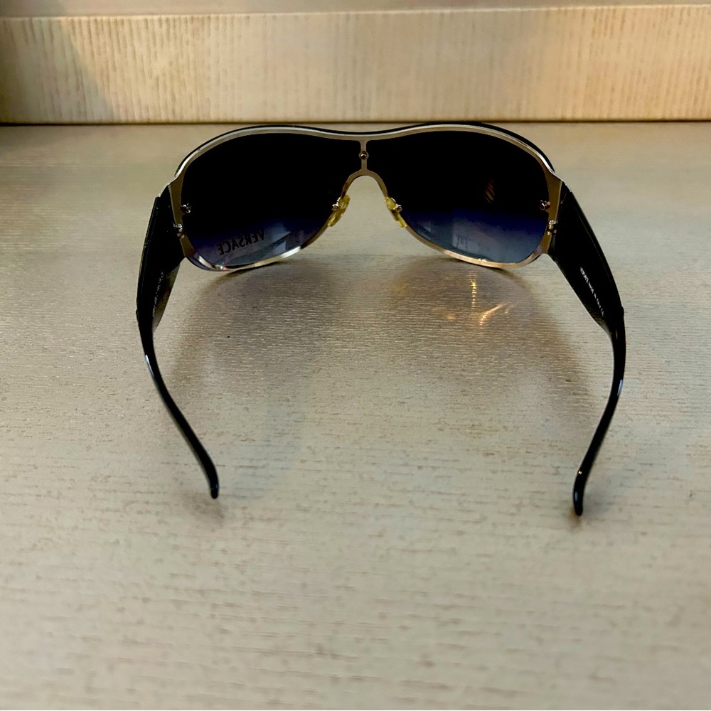 Brand new adult  black Versace sunglasses